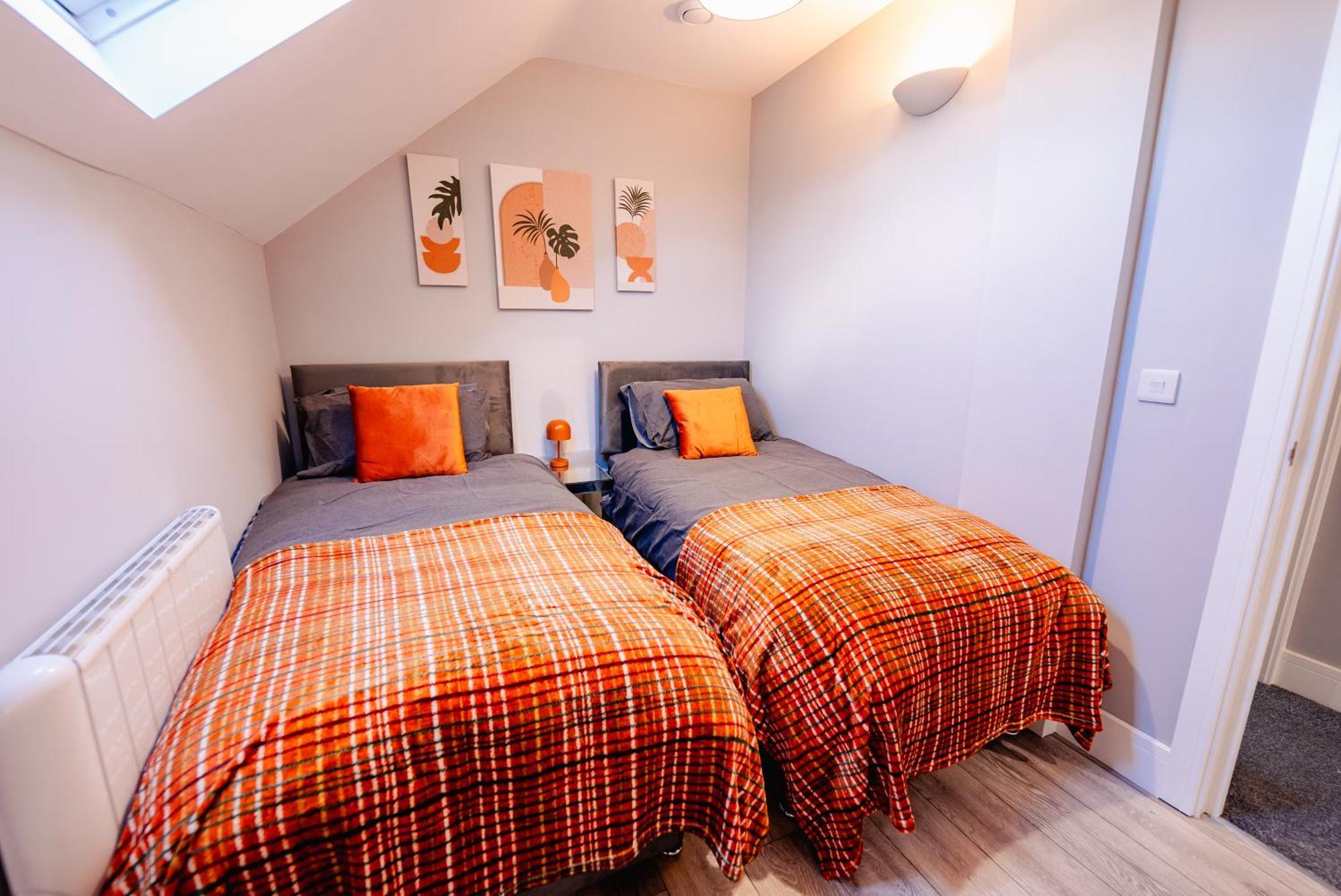 Luxury Spacious 2-Bed & High Ceiling 카디프 외부 사진