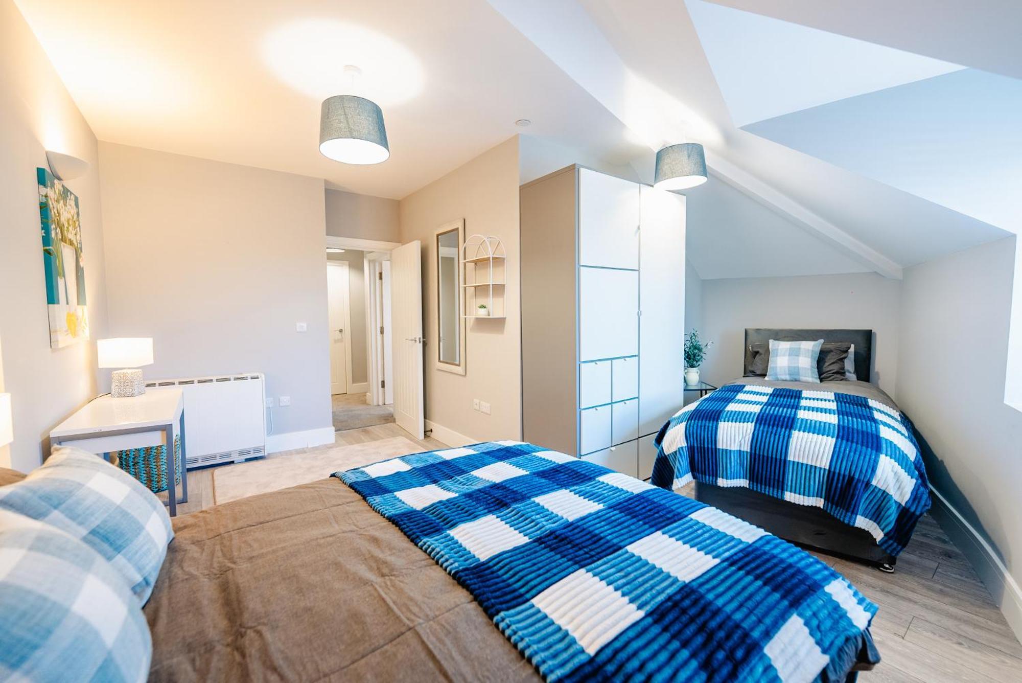 Luxury Spacious 2-Bed & High Ceiling 카디프 외부 사진