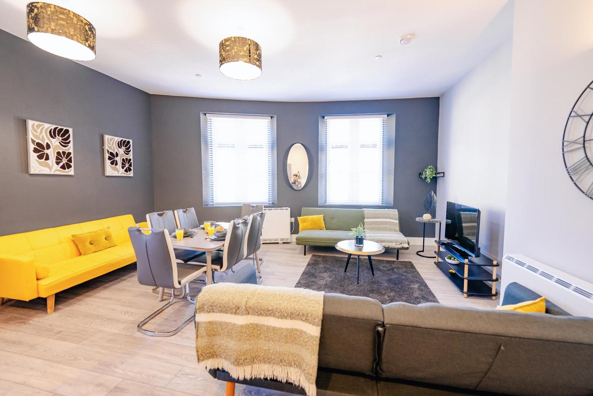 Luxury Spacious 2-Bed & High Ceiling 카디프 외부 사진